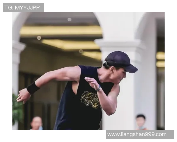 成都飞盘队在世界街舞大赛中以82分稳居积分榜首位