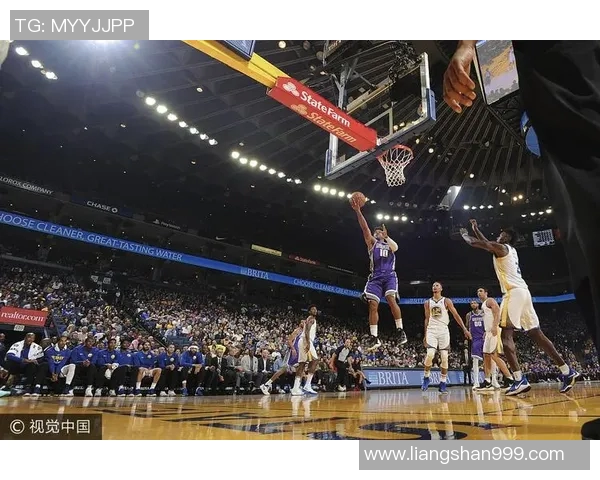 勇士与太阳激战回顾高清版4月6日精彩瞬间全景解析