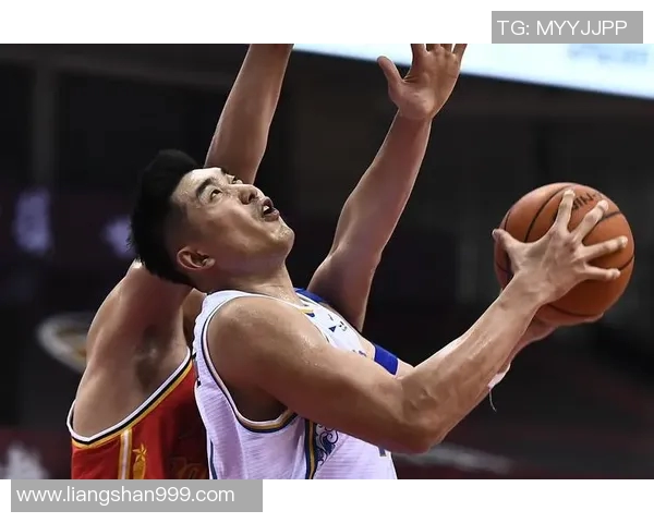 吴冠希的篮球之路：从青涩少年到CBA明星的成长历程与奋斗故事