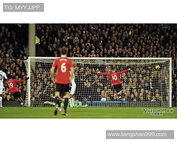 富勒姆与曼联精彩对决回放分析及比赛亮点总结