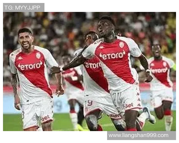 摩纳哥与尤文图斯精彩对决回顾分析及比赛亮点总结