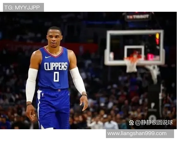 拉塞尔威斯布鲁克的篮球传奇与个人成长之路探讨