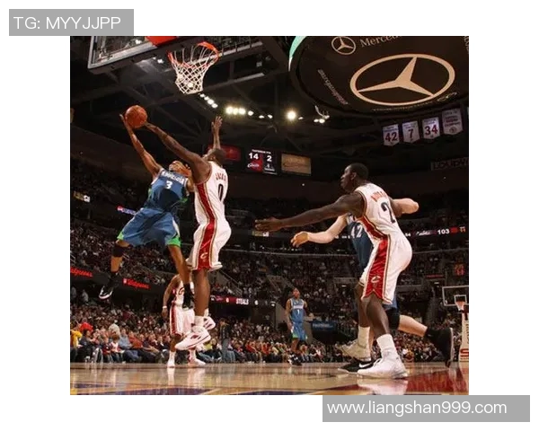 特尔菲尔与詹姆斯的巅峰对决谁能在篮球场上书写传奇篇章