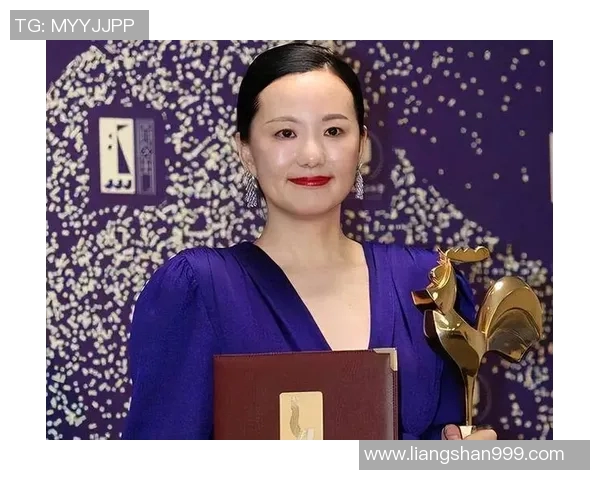 贾诚的成长之路：从默默无闻到璀璨人生的奋斗故事