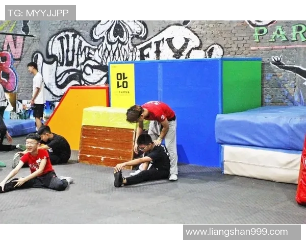 重庆极限运动队勇闯马拉松大满贯的传奇之路与突破历程