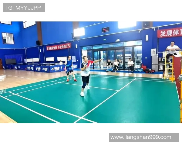 黄军独家分享羽毛球技巧与心得助你提升竞技水平与乐趣 黄军独家分享羽毛球技巧与心得助你提升竞技水平与乐趣