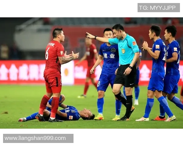 上港与建业激战正酣文字直播全程为您呈现精彩瞬间